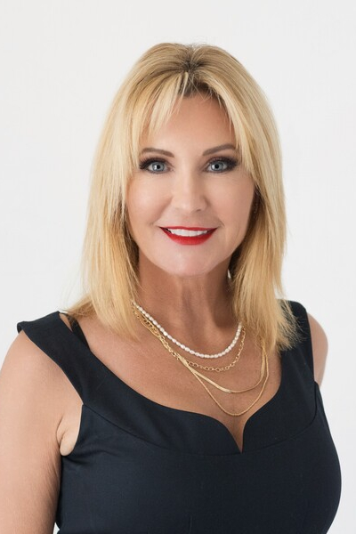 Headshot of Emma Hemness, Esquire